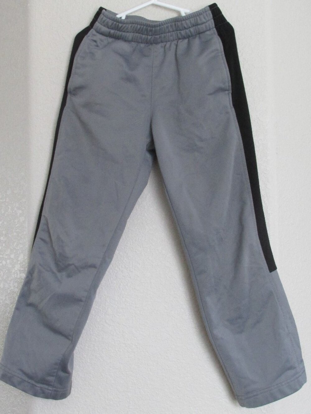 Starter Pull On Sweatpants Youth Boys Size 6-7 Gray Elastic Bottoms Athletic